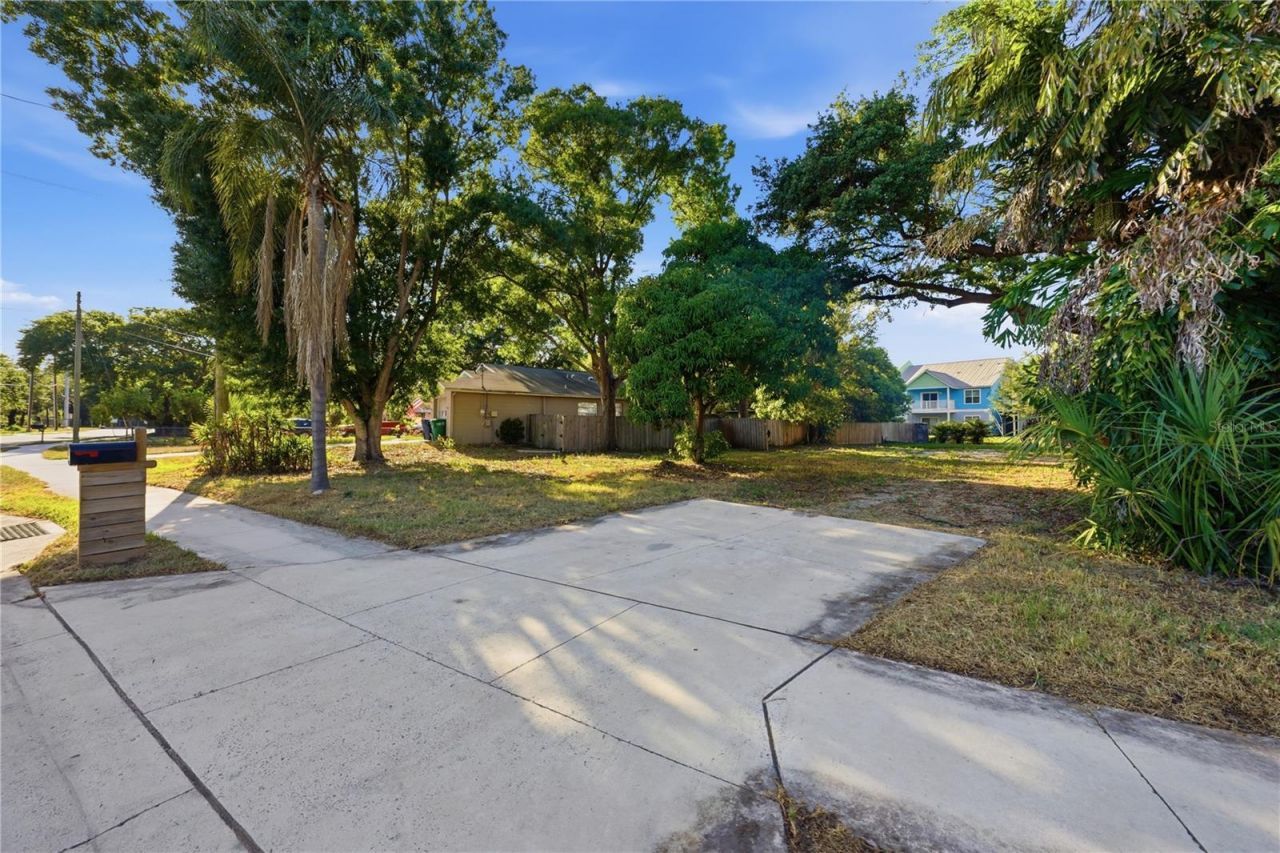 2929 W Averill Avenue, Tampa, FL 33611 Photo