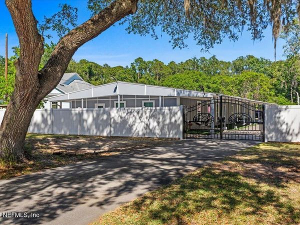 865 COLE Road, Jacksonville, FL 32218