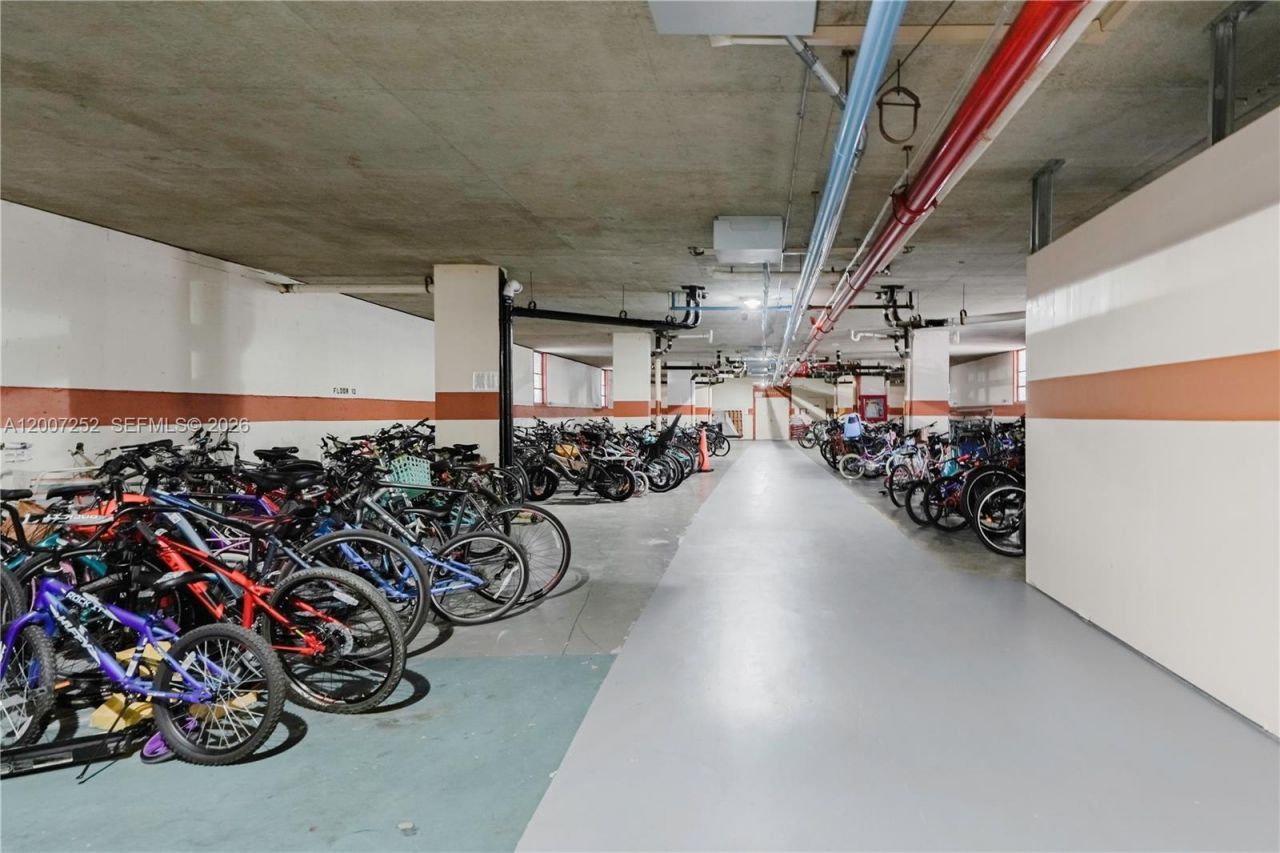 400 Leslie Dr, Unit 319, Hallandale Beach, FL 33009 Photo