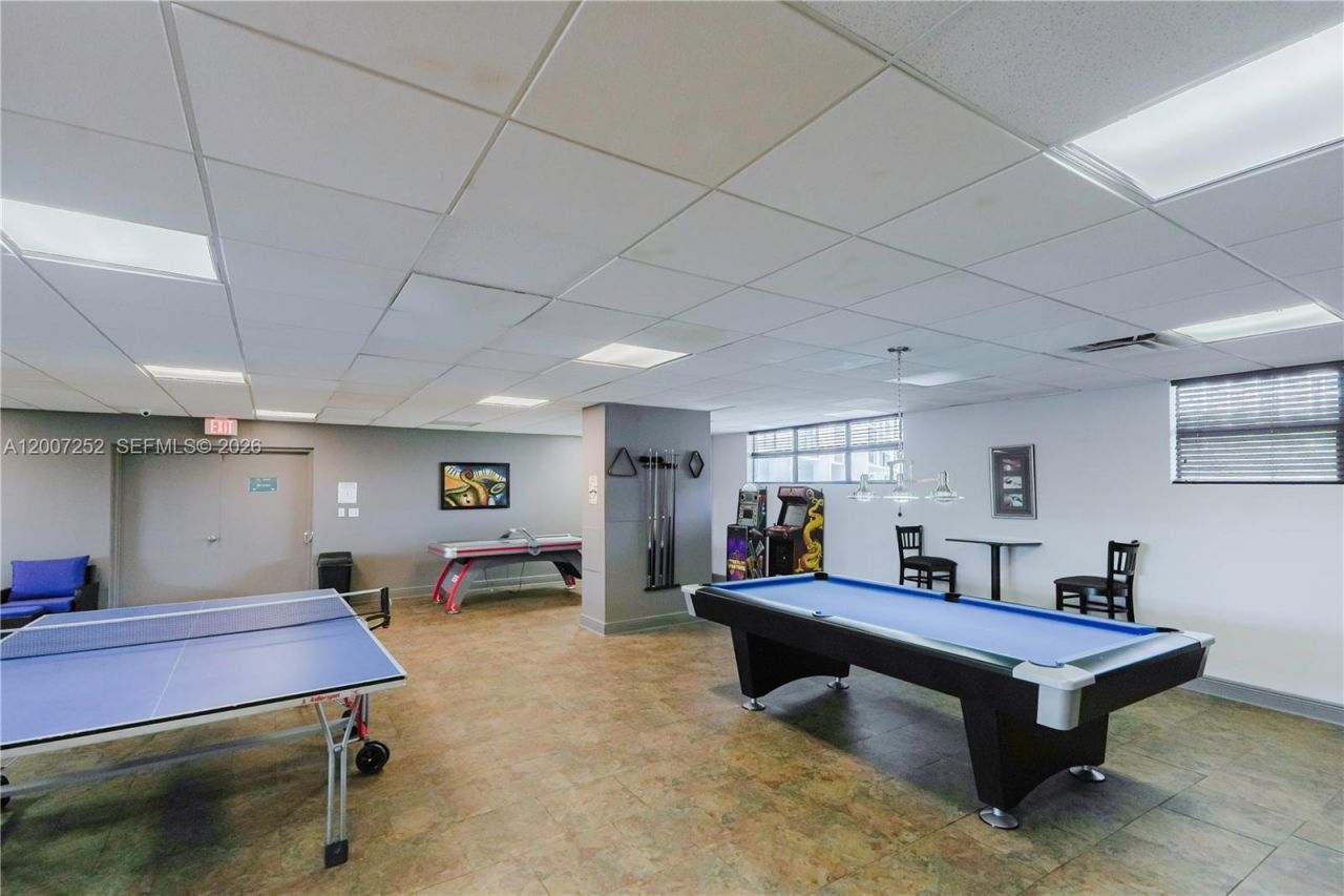 400 Leslie Dr, Unit 319, Hallandale Beach, FL 33009 Photo
