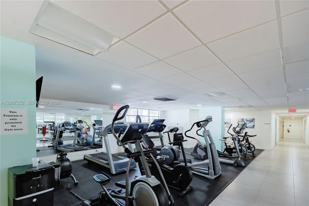 400 Leslie Dr, Unit 319, Hallandale Beach, FL 33009 Photo