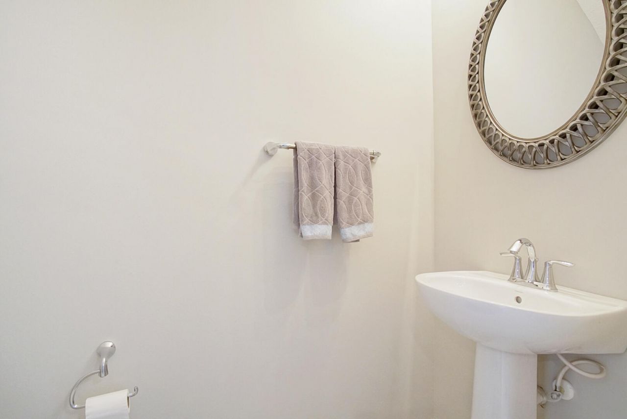 638 SW Glen Crest Way, Stuart, FL 34997 Photo