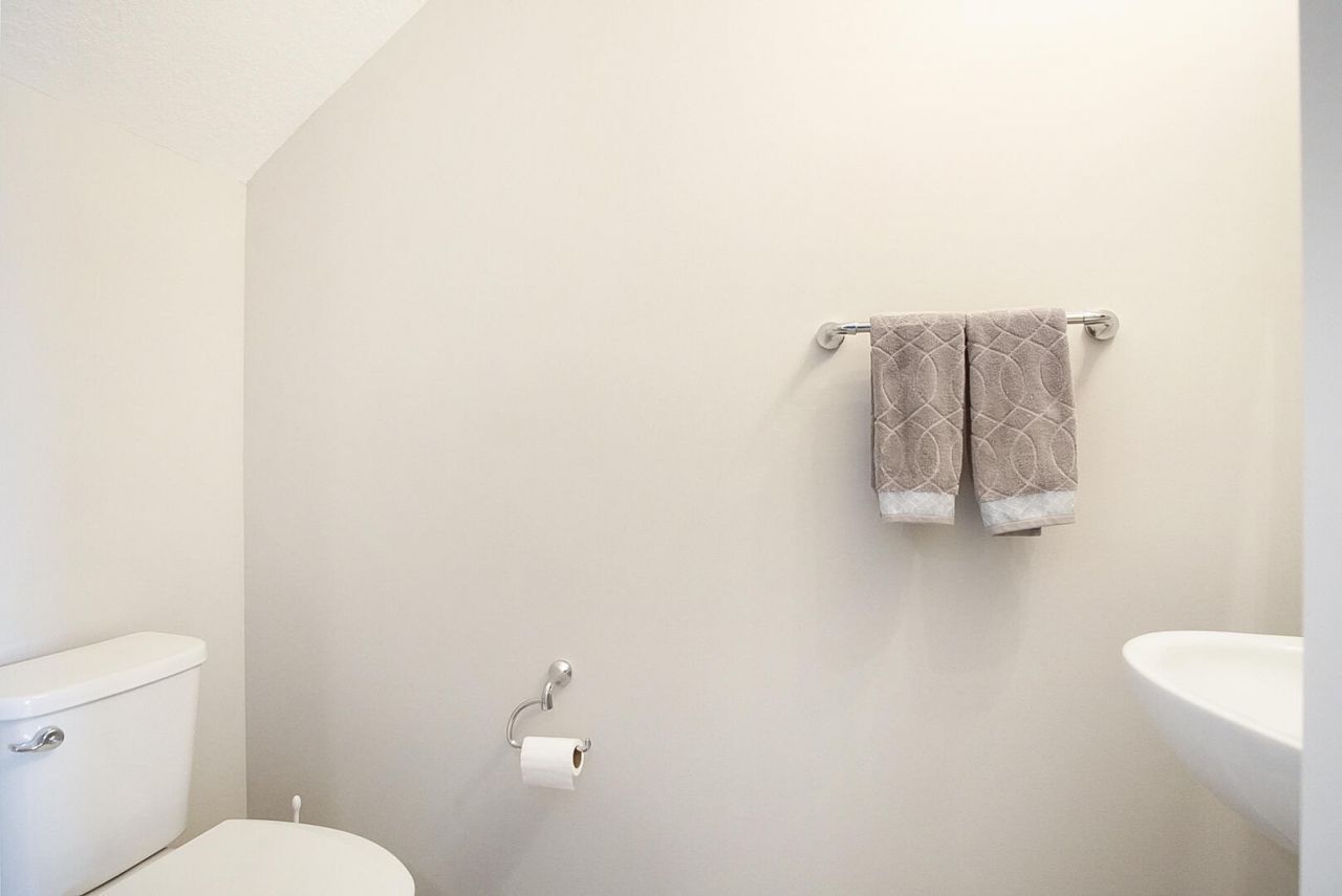 638 SW Glen Crest Way, Stuart, FL 34997 Photo