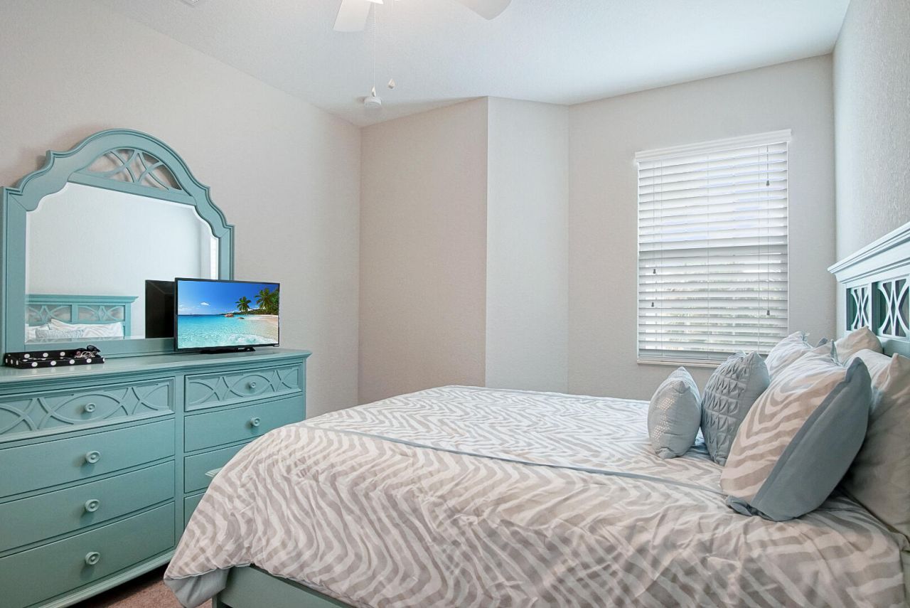 638 SW Glen Crest Way, Stuart, FL 34997 Photo