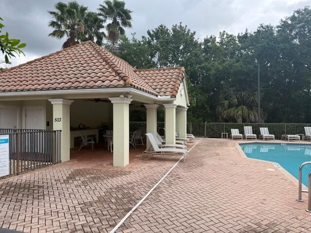 638 SW Glen Crest Way, Stuart, FL 34997 Photo