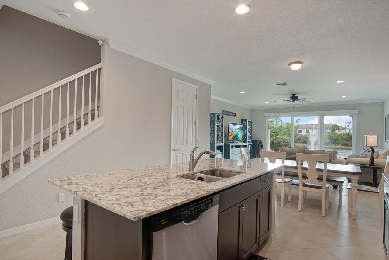 638 SW Glen Crest Way, Stuart, FL 34997 Photo