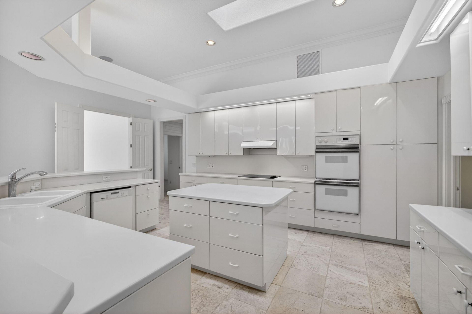 18288 SE Heritage Drive, Jupiter, FL 33469 Photo