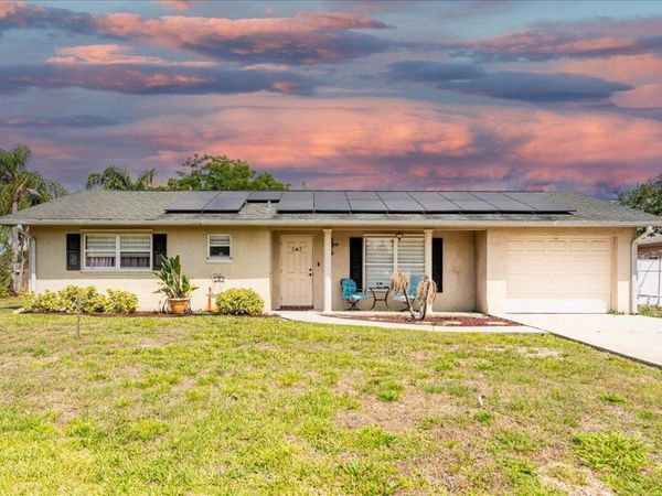 583 SE Greenway Terrace, Port St. Lucie, FL 34983