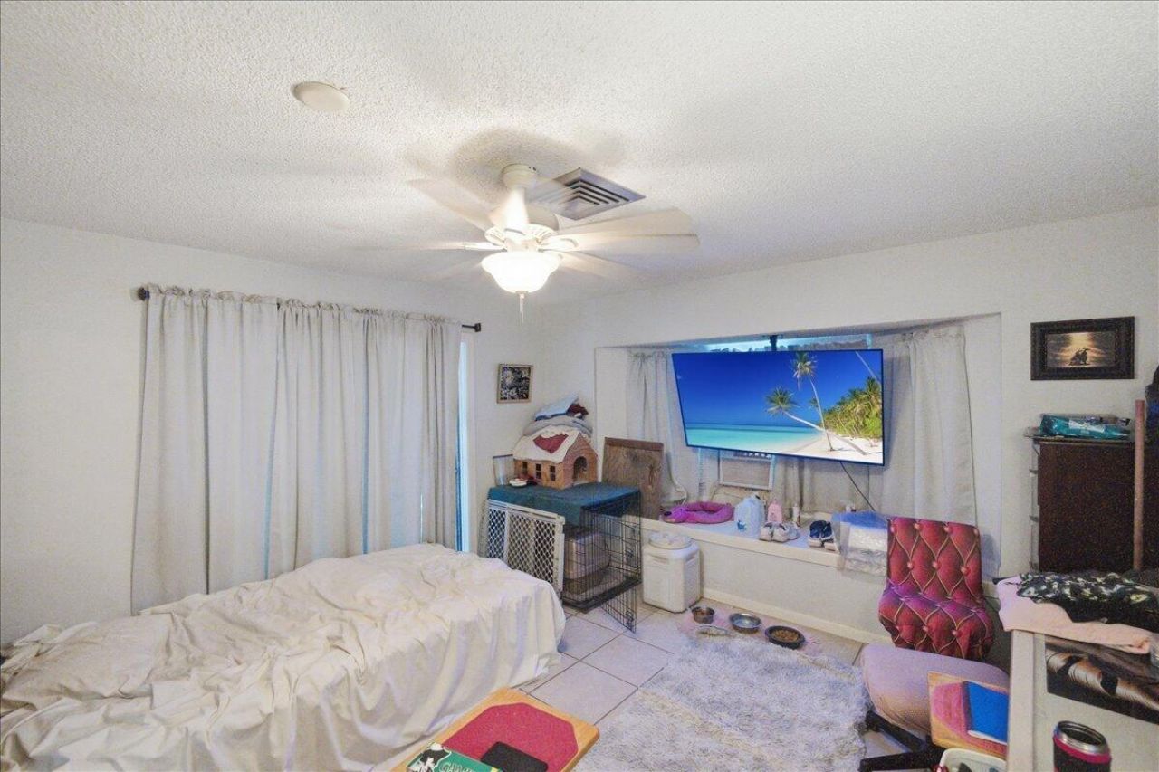 583 SE Greenway Terrace, Port Saint Lucie, FL 34983 Photo
