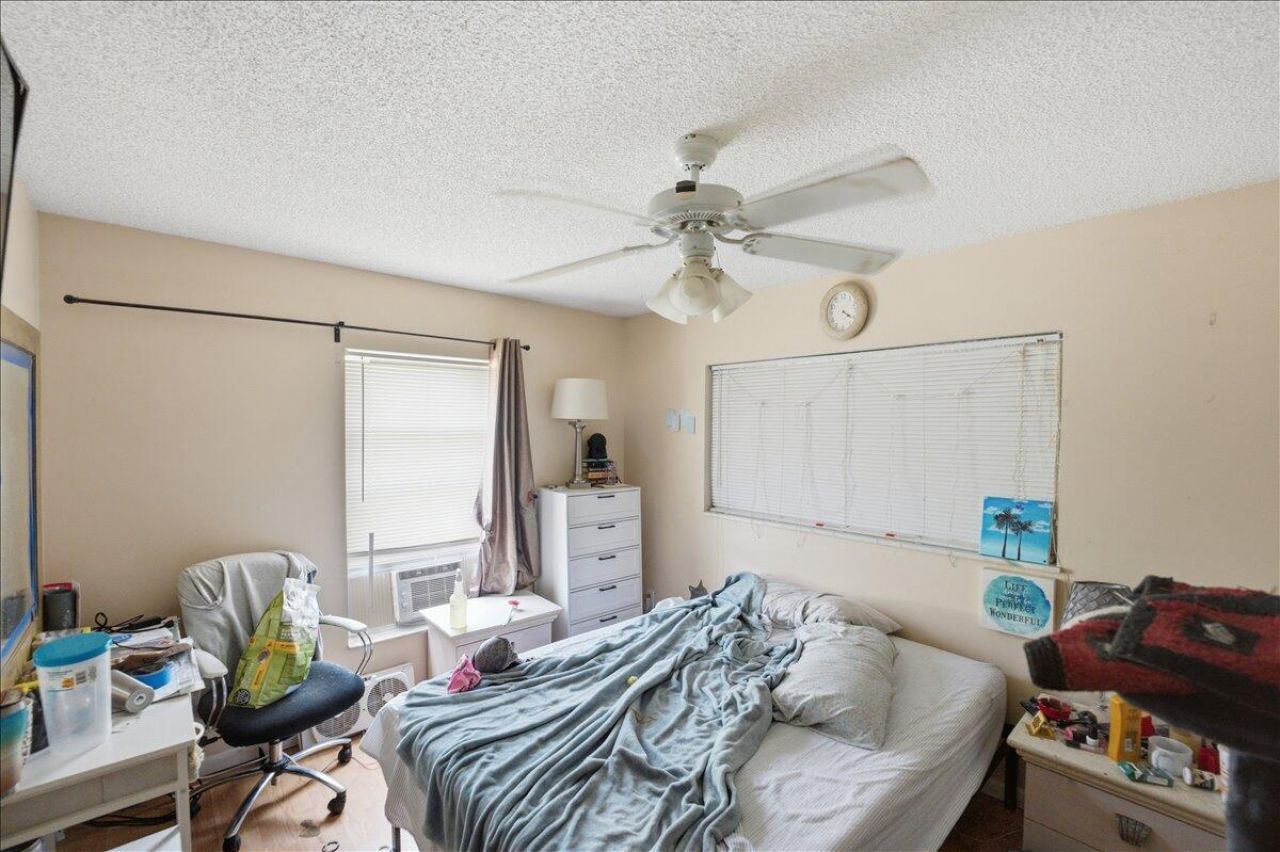 583 SE Greenway Terrace, Port Saint Lucie, FL 34983 Photo