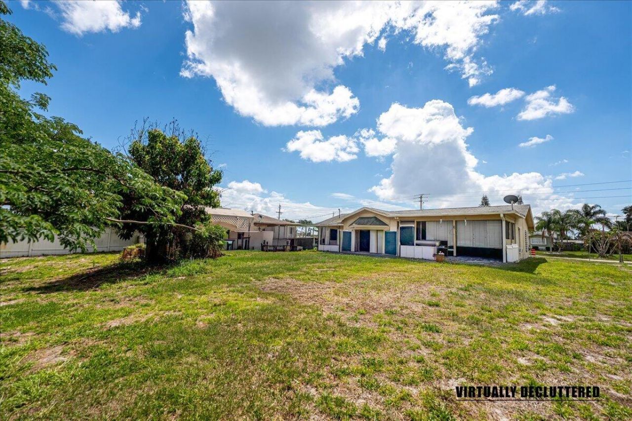 583 SE Greenway Terrace, Port Saint Lucie, FL 34983 Photo