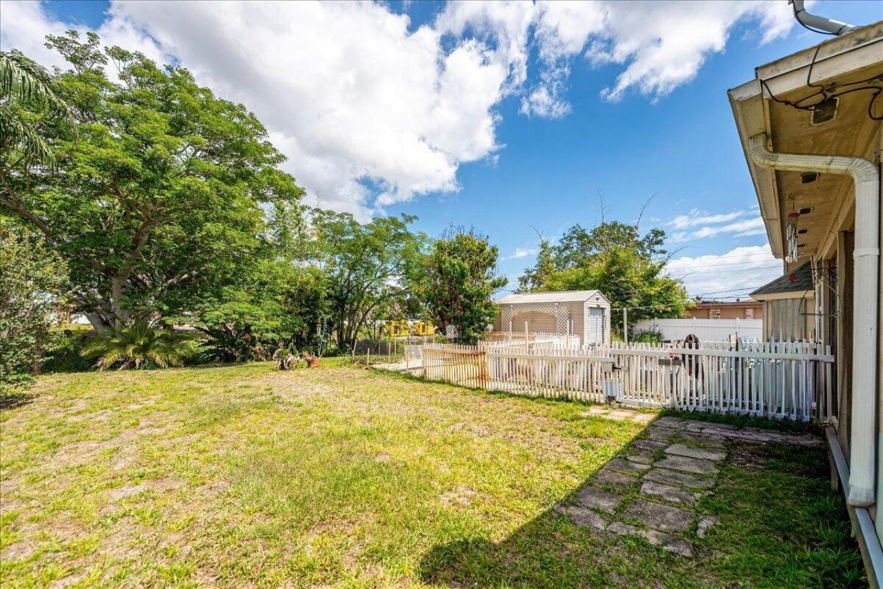 583 SE Greenway Terrace, Port Saint Lucie, FL 34983 Photo