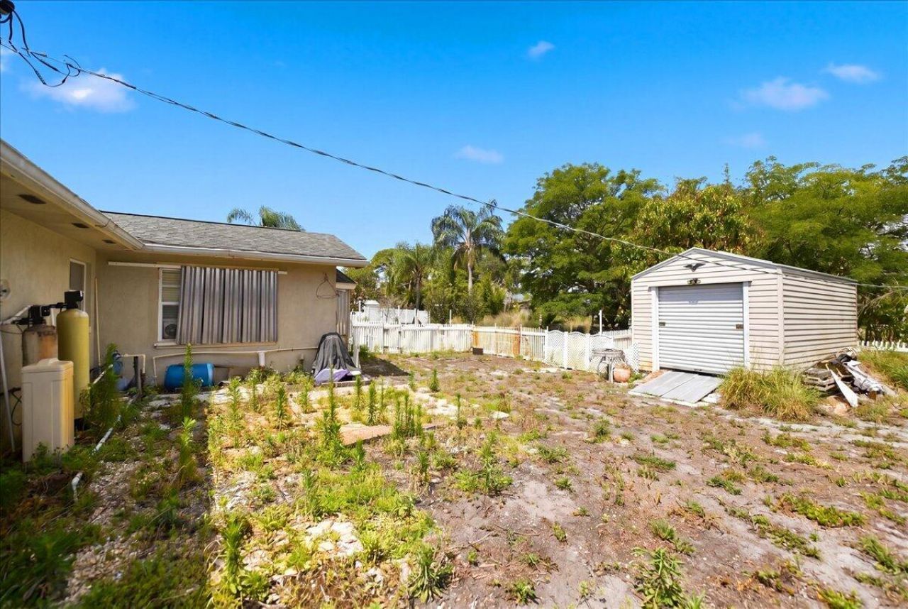 583 SE Greenway Terrace, Port Saint Lucie, FL 34983 Photo