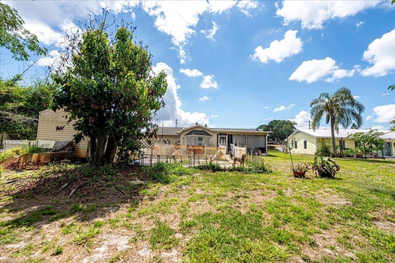 583 SE Greenway Terrace, Port Saint Lucie, FL 34983 Photo