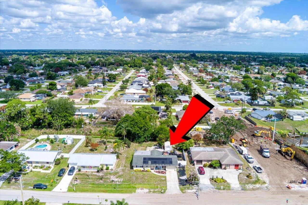 583 SE Greenway Terrace, Port Saint Lucie, FL 34983 Photo