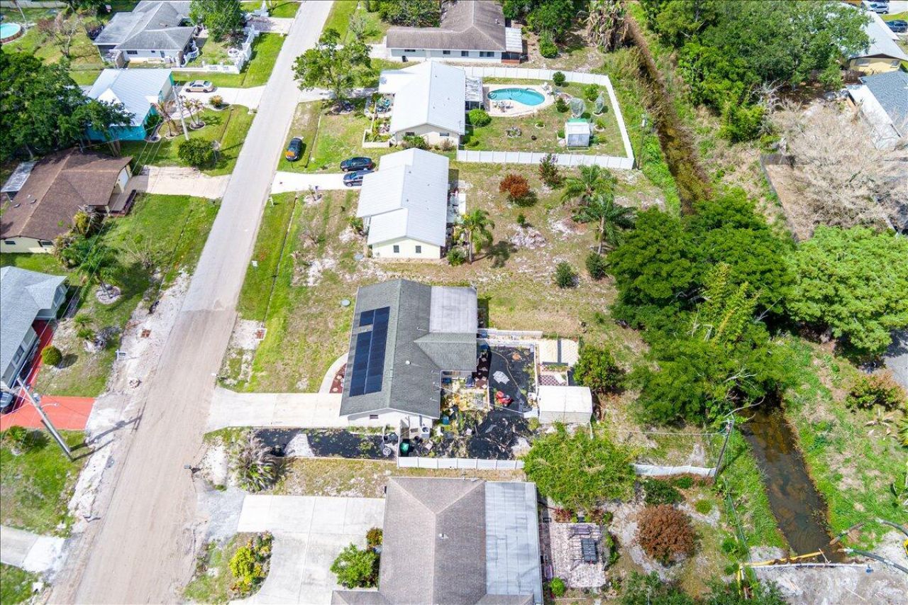 583 SE Greenway Terrace, Port Saint Lucie, FL 34983 Photo