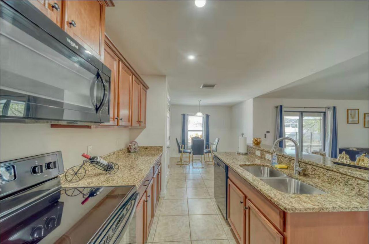 1925 SW 14th Street, Cape Coral, FL 33991 Photo