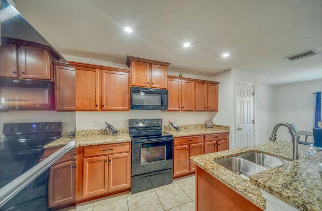 1925 SW 14th Street, Cape Coral, FL 33991 Photo
