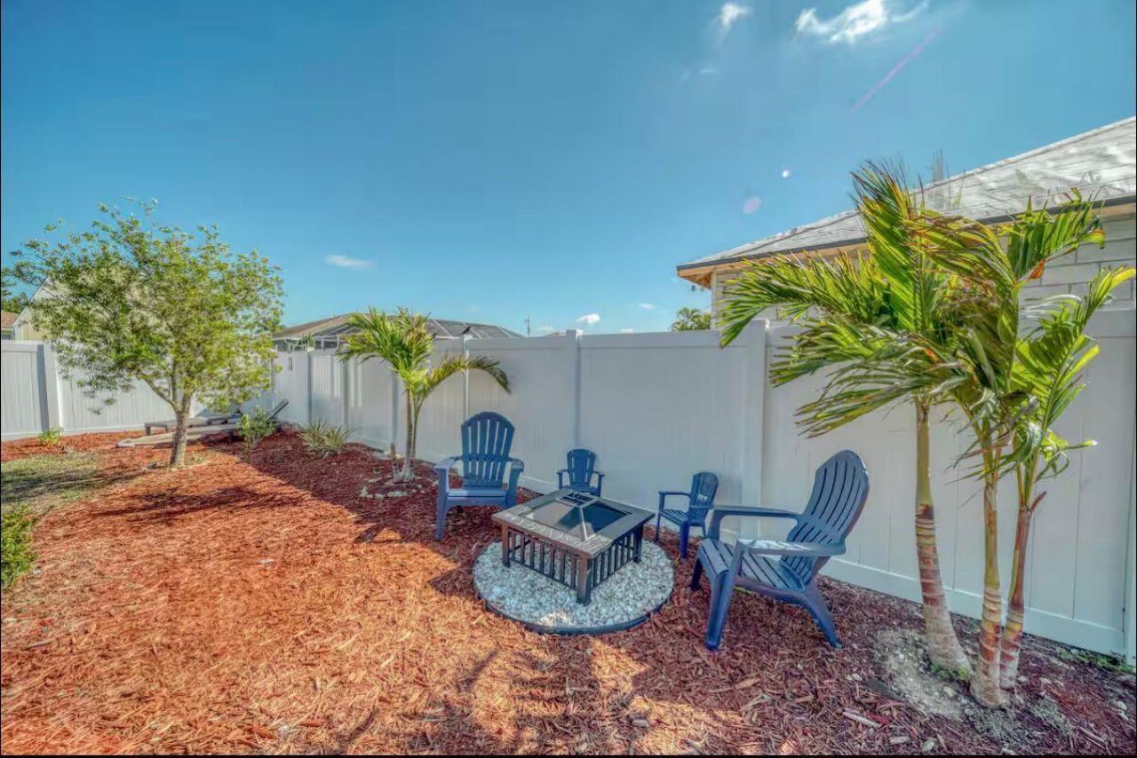 1925 SW 14th Street, Cape Coral, FL 33991 Photo
