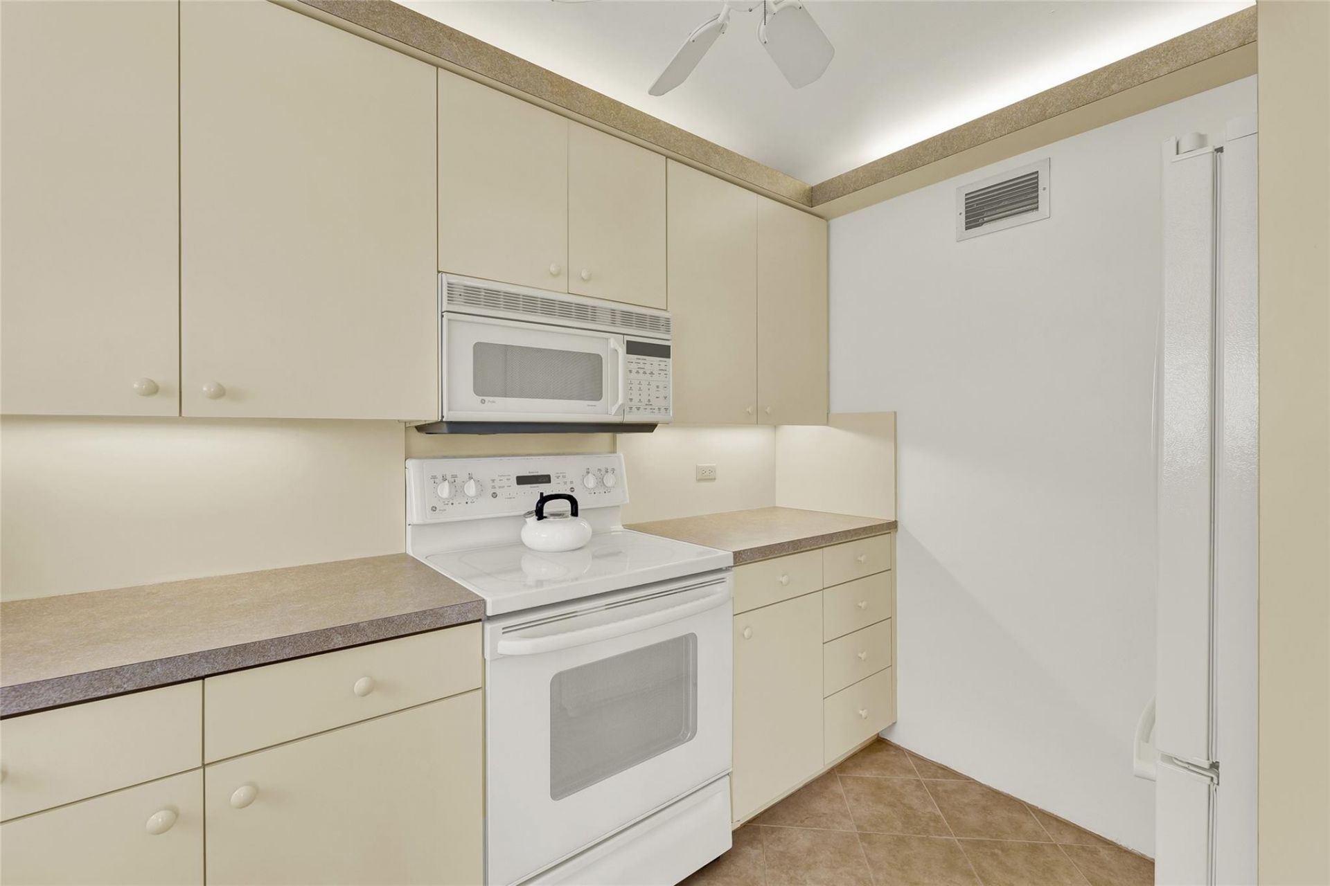 1010 S Ocean Boulevard, Unit 1509, Pompano Beach, FL 33062 Photo