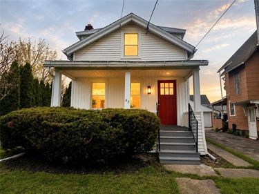 23 W High Street, Lockport, NY 14094