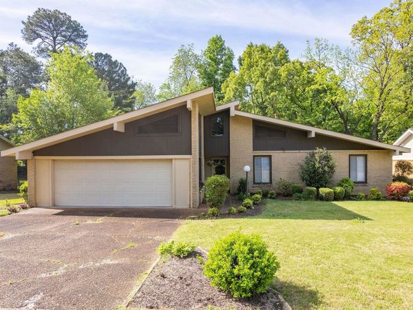 36 MCDANIEL DR, Jackson, TN 38305