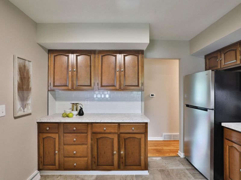 1004 Marland Drive N, Columbus, OH 43224 Photo 11