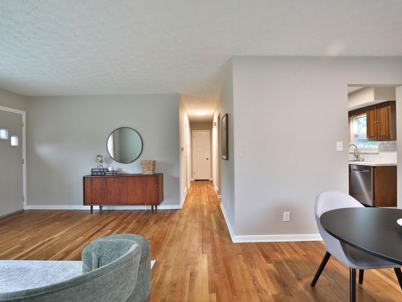 1004 Marland Drive N, Columbus, OH 43224 Photo 5