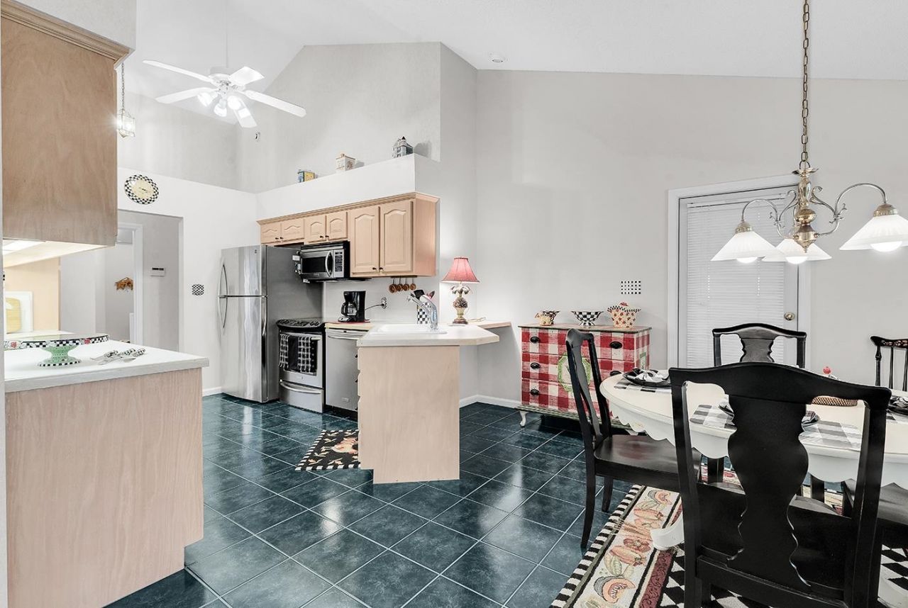 9617 Sandpiper Ct.  Photo 17