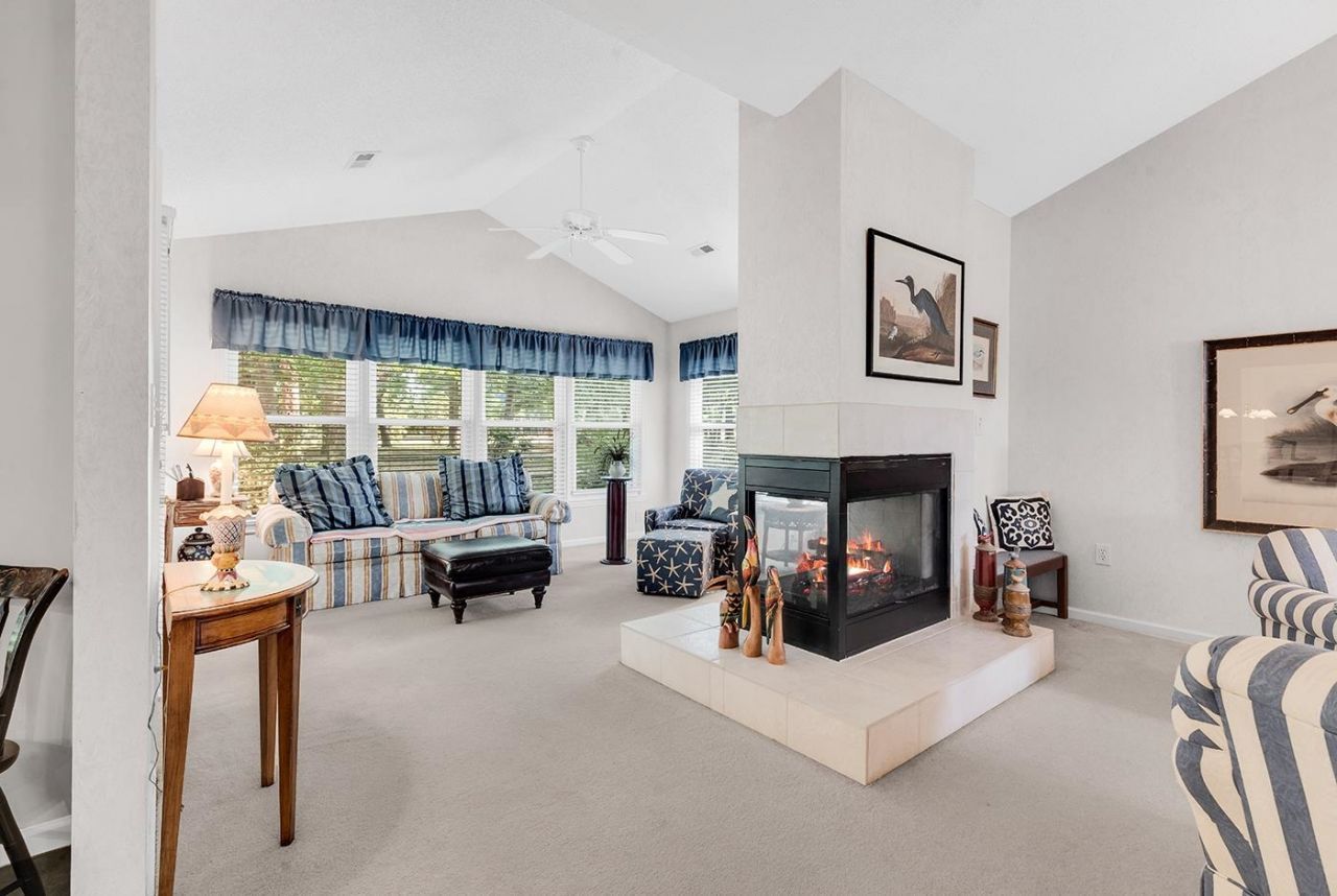 9617 Sandpiper Ct.  Photo 8