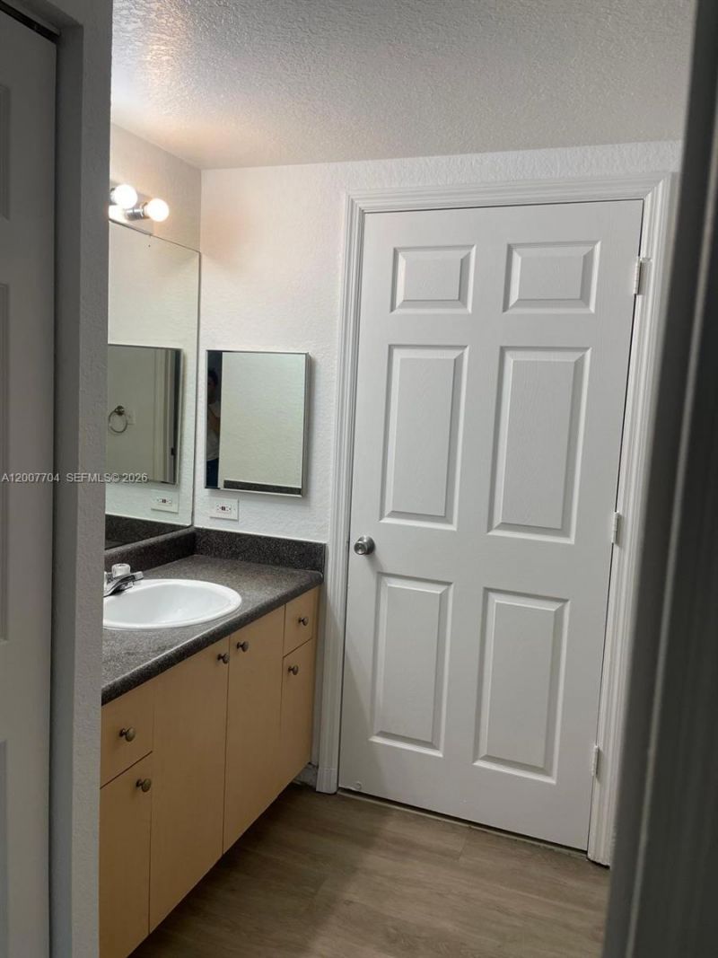 2500 Centergate Dr , Unit 104, Miramar, FL 33025 Photo