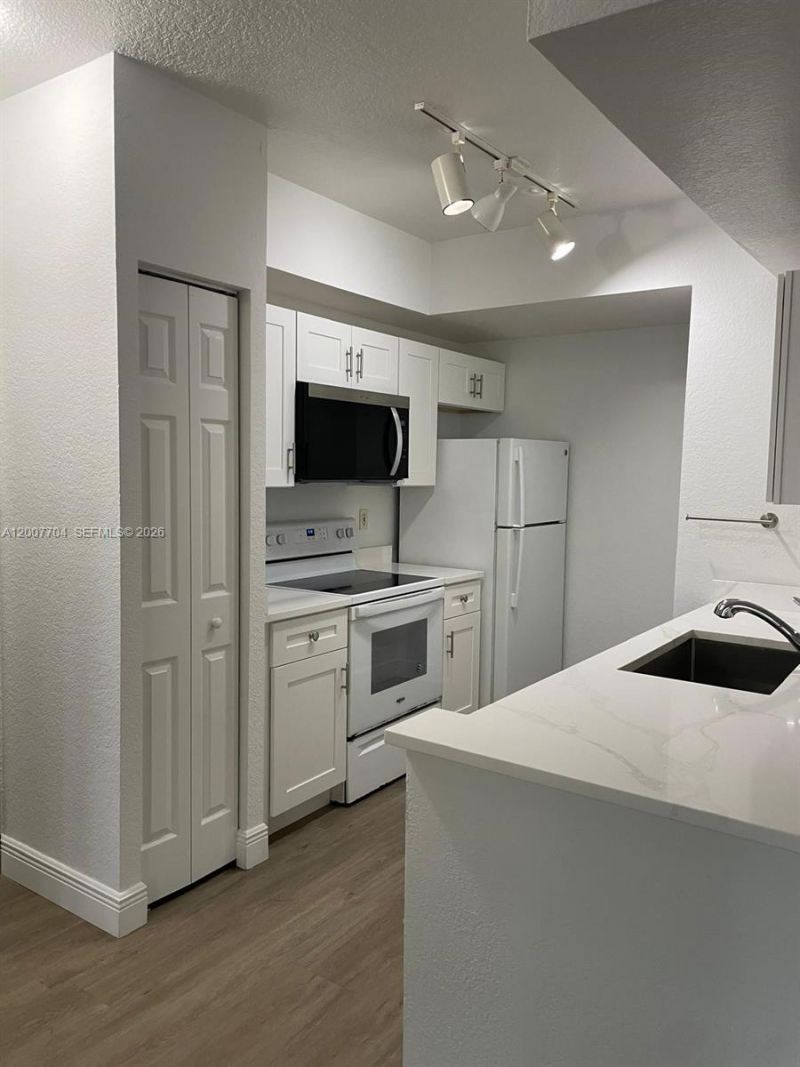2500 Centergate Dr , Unit 104, Miramar, FL 33025 Photo
