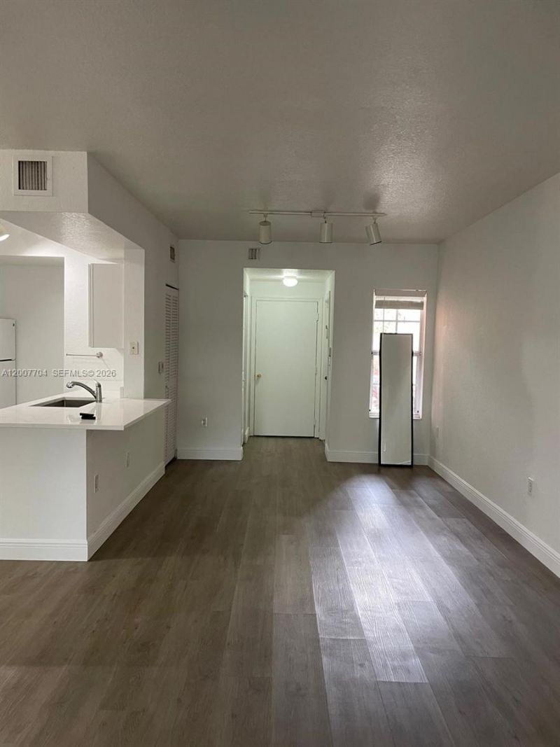 2500 Centergate Dr , Unit 104, Miramar, FL 33025 Photo
