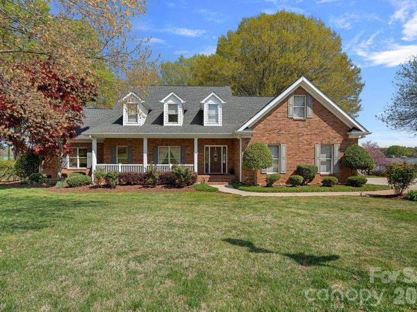 223 Wilson Lake Road, Mooresville, NC 28117
