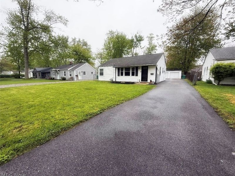 4887 Marigold Road, Mentor, OH 44060 Photo 2
