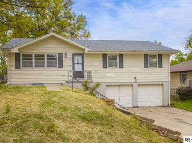 6634 Curtis Avenue, Omaha, NE 68104