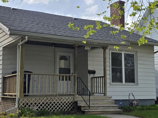 119 Dewey Street , Michigan City, IN 46360