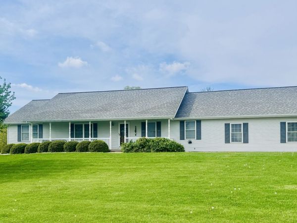 1380 N 1789th Road , Streator, IL 61364