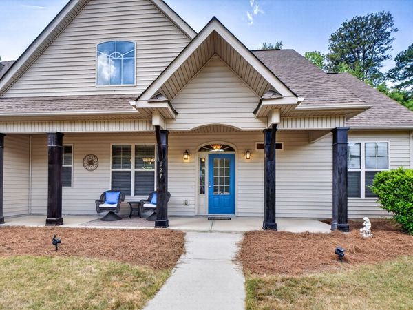 127 Lambdin Circle, Barnesville, GA 30204