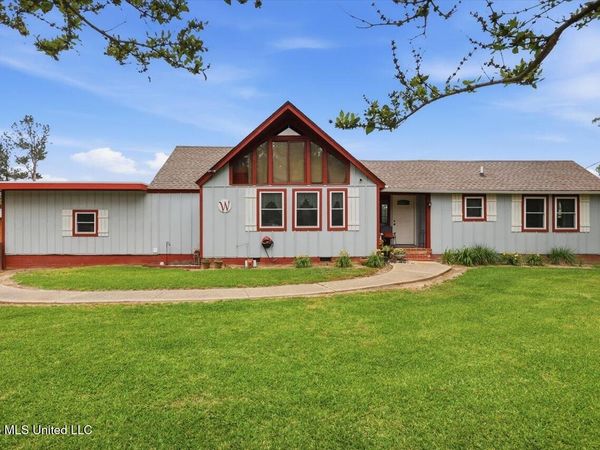 208 Holiday Road, Brandon, MS 39042