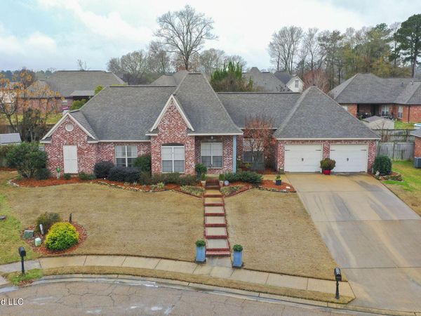 103 Bridge Hollow Lane, Canton, MS 39046