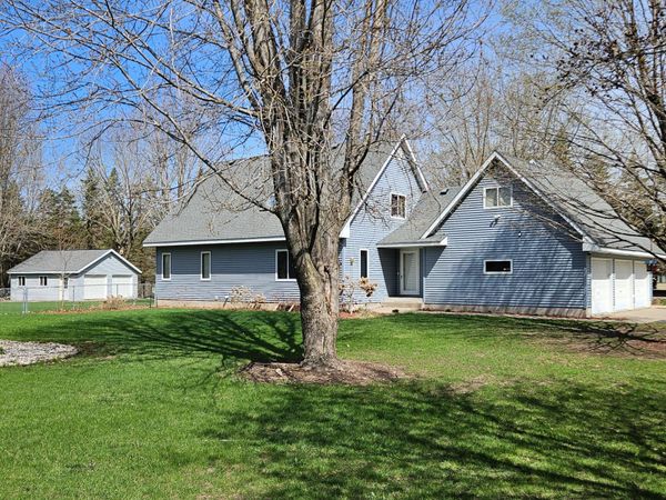 W10446 880th Avenue , River Falls, WI 54022