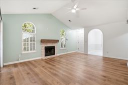 3628 Woodscape Court photo 4