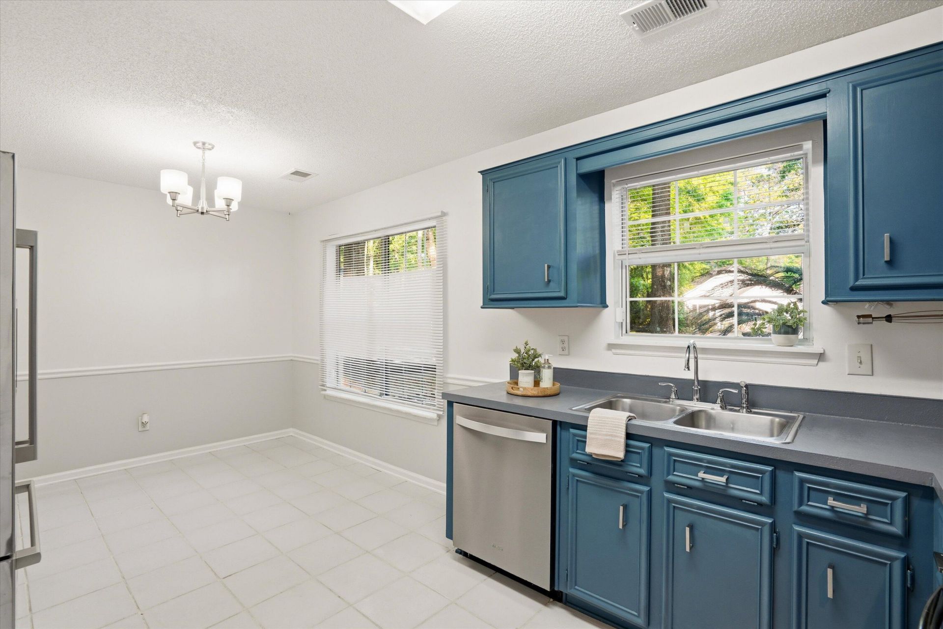 3628 Woodscape Court Photo 7