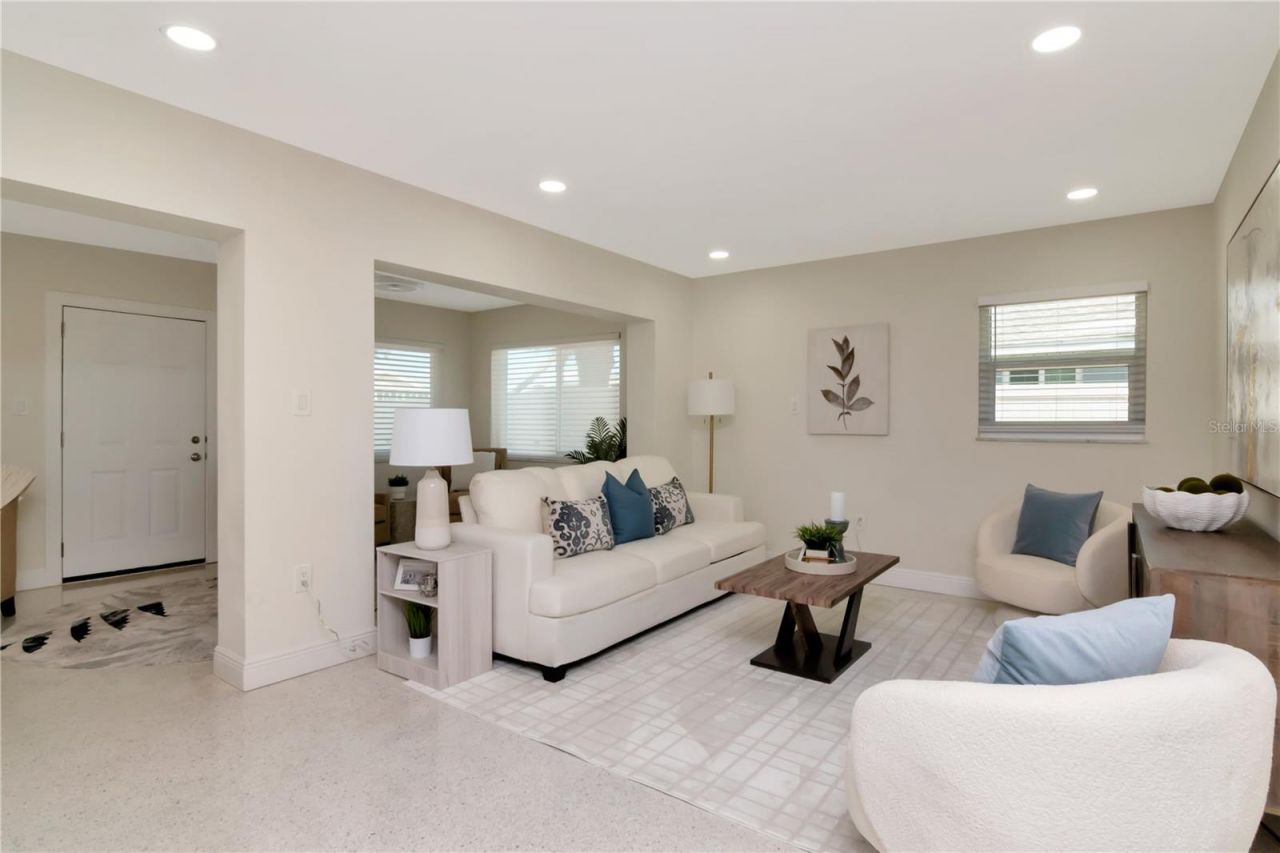 106 Steven Street, Ruskin, FL 33570 Photo