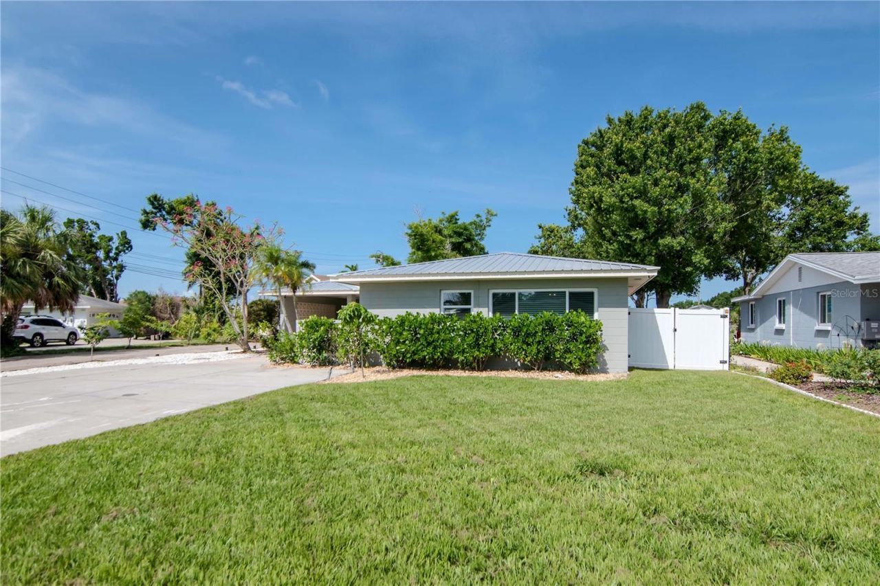 106 Steven Street, Ruskin, FL 33570 Photo