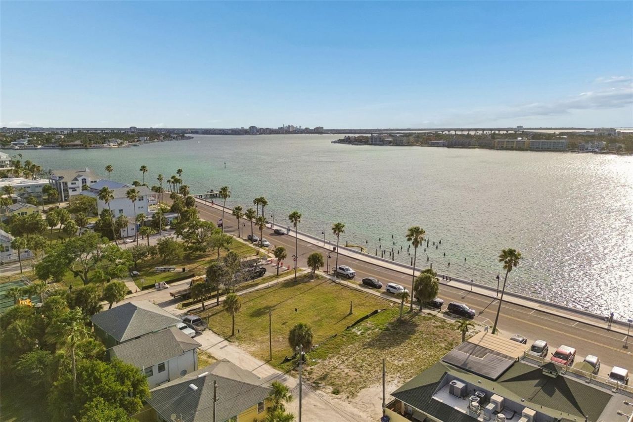 808 Pass A Grille Way, Saint Pete Beach, FL 33706 Photo