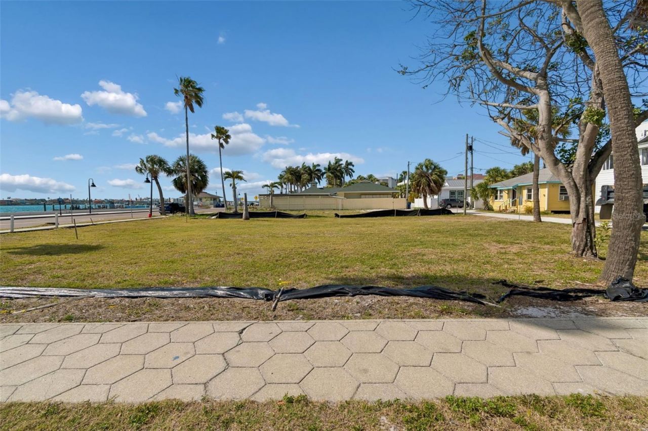 808 Pass A Grille Way, Saint Pete Beach, FL 33706 Photo