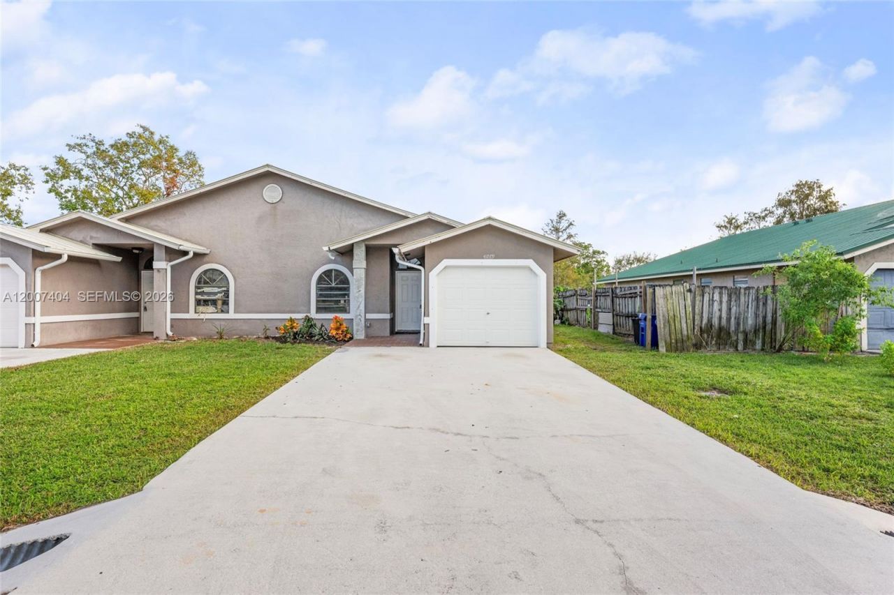 4779 SE Salvatori Rd , Unit 4779, Stuart, FL 34997 Photo