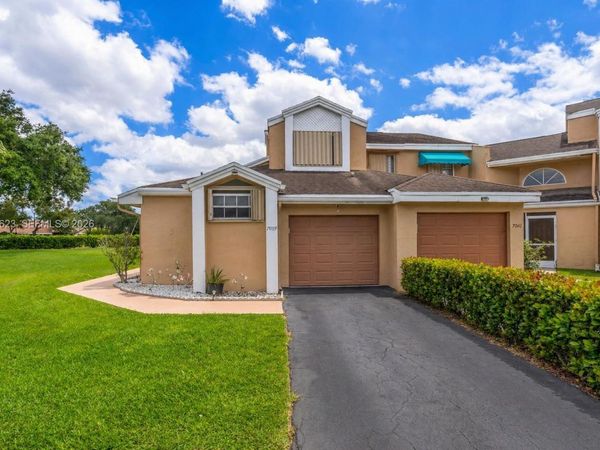 7059 Woodmont Way , Tamarac, FL 33321